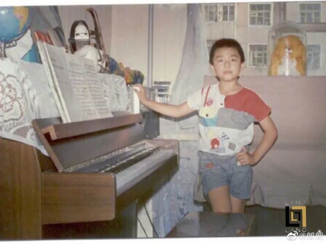 郎朗的教育经历,郎朗成就到底怎么样