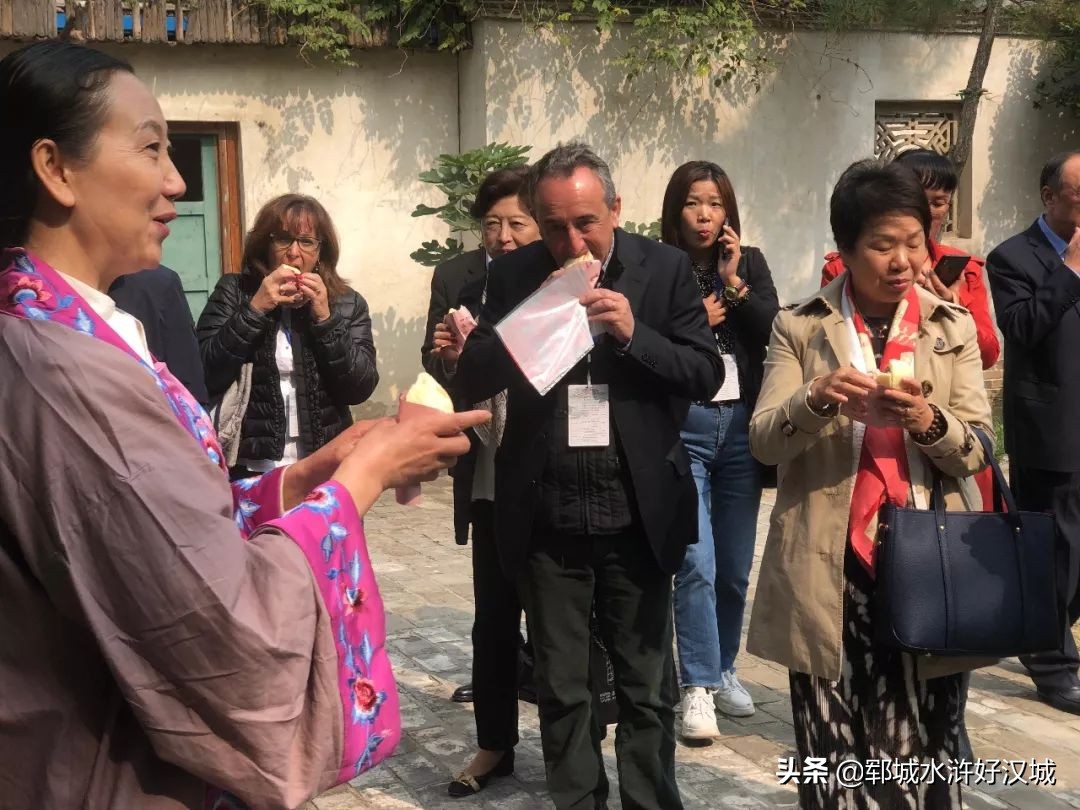 意大利米兰华侨中文学校访华团走进郓城宋江武校、水浒好汉城