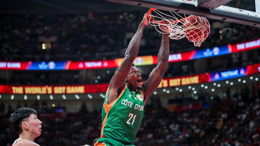 库密詹密互喷大战开始,没有什么湖没有被污染过