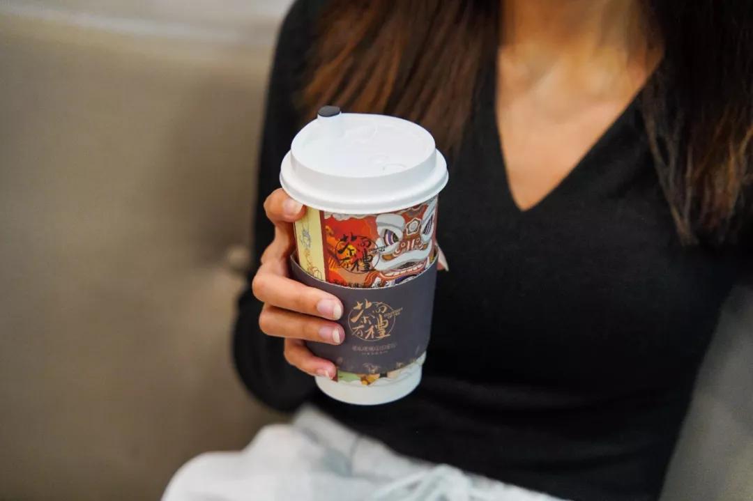 中国风与烧仙草的新潮结合，顺德这家茶饮店要排队了