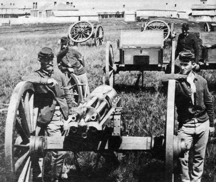 大慈大悲加特林，机枪扫射渡众生，为减少伤亡而诞生的加特林机枪