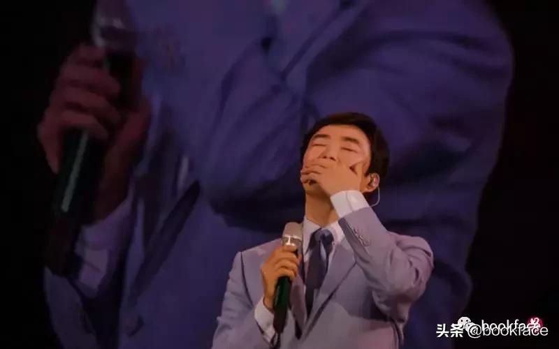 47年，“嘿嘿嘿”的污妖王要走了。有些人看着越不正经，越是深情