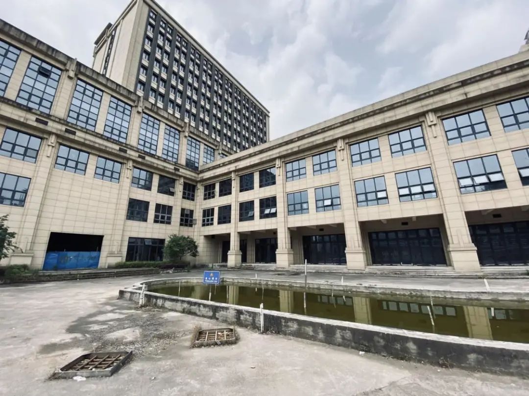 重庆渝北的鬼屋,重庆开发商破产