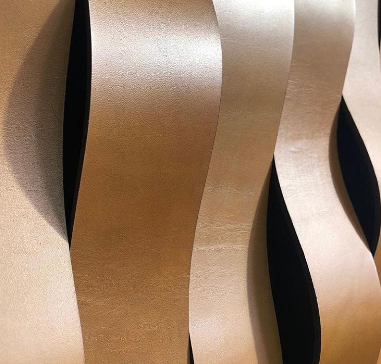 皮雕墙面做法,皮雕上墙设计方法