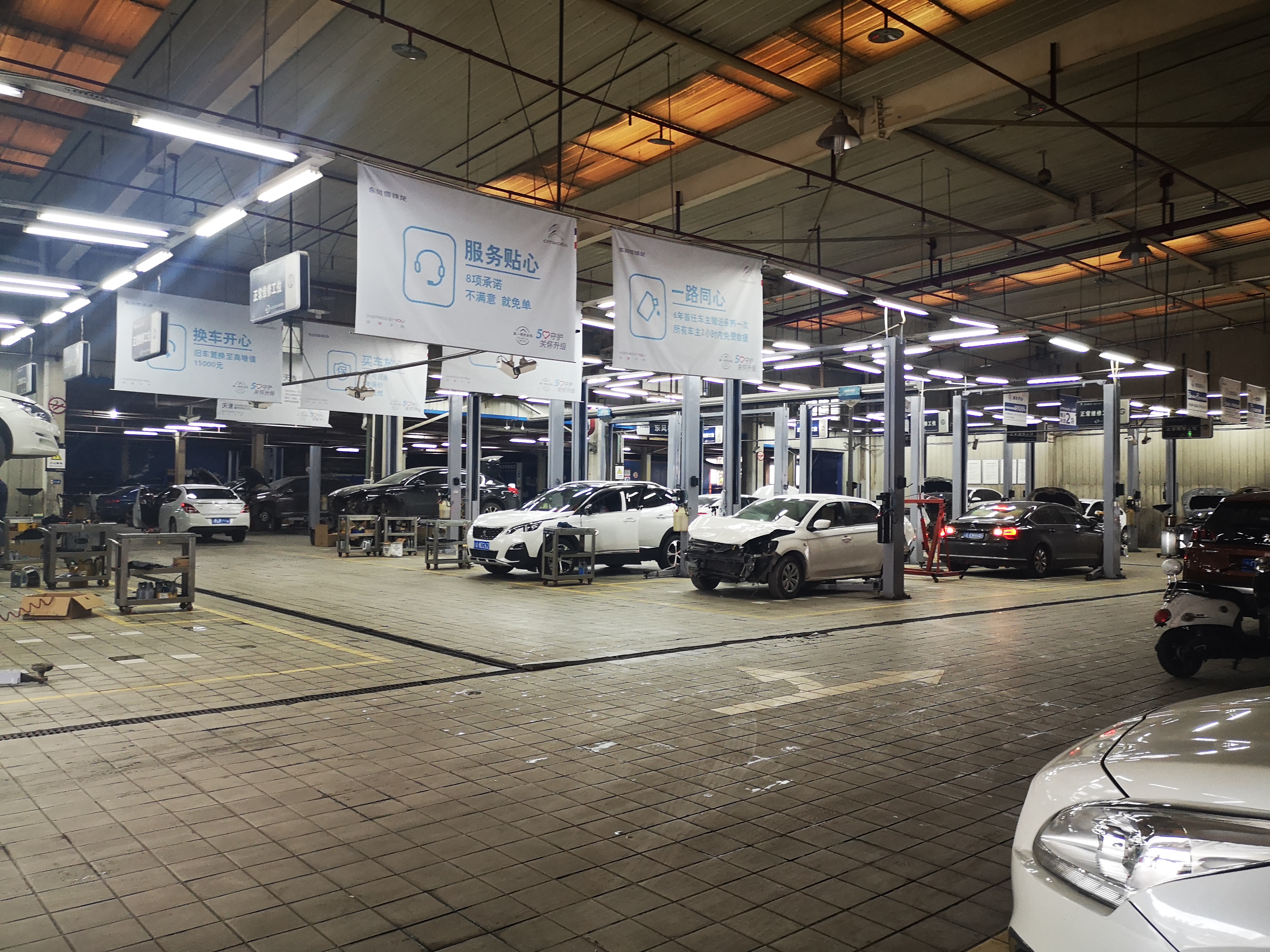 探店标致汽车,雪铁龙天逸c5探店