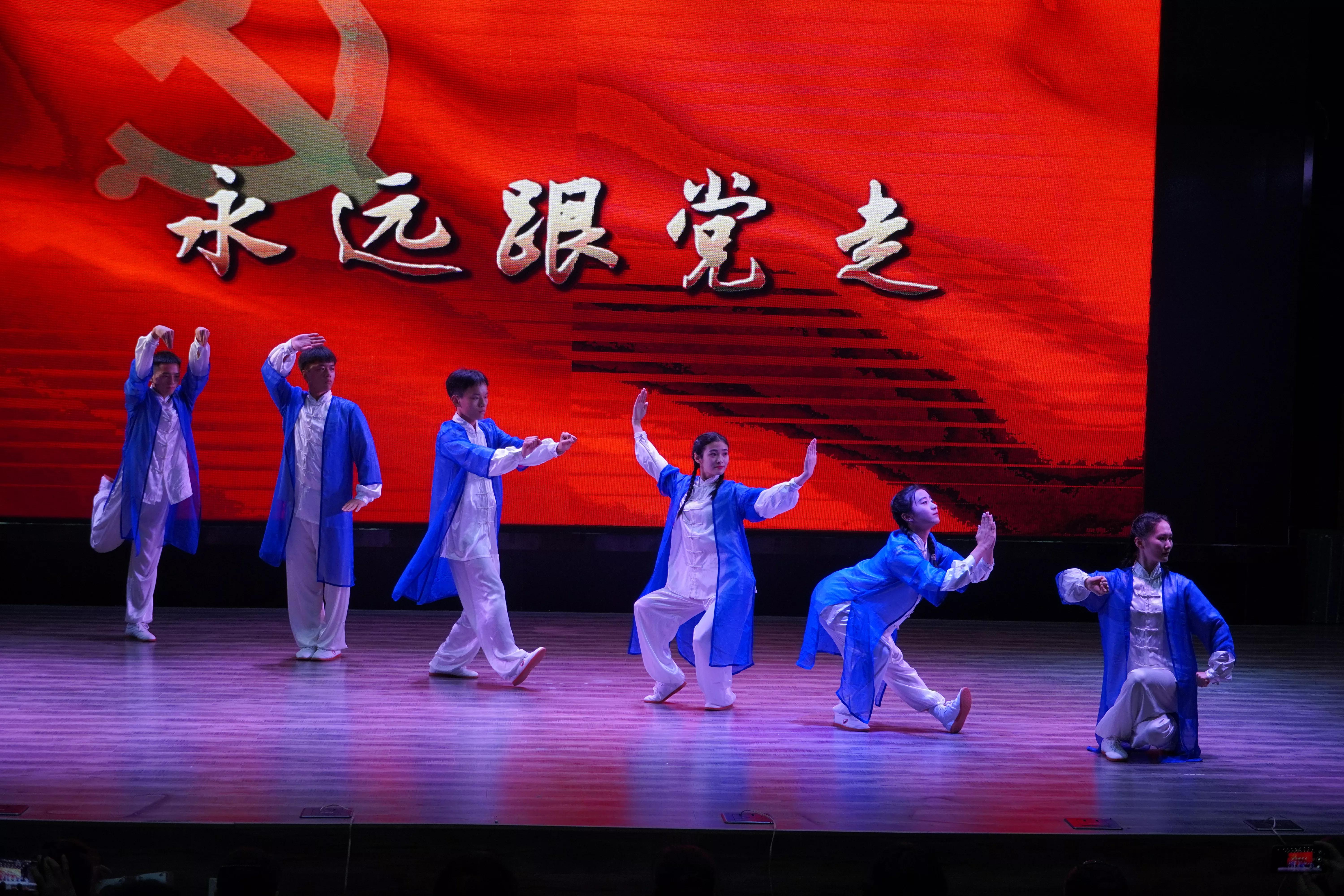 第十四届健身气功比赛视频,全民健身运动会健身气功比赛