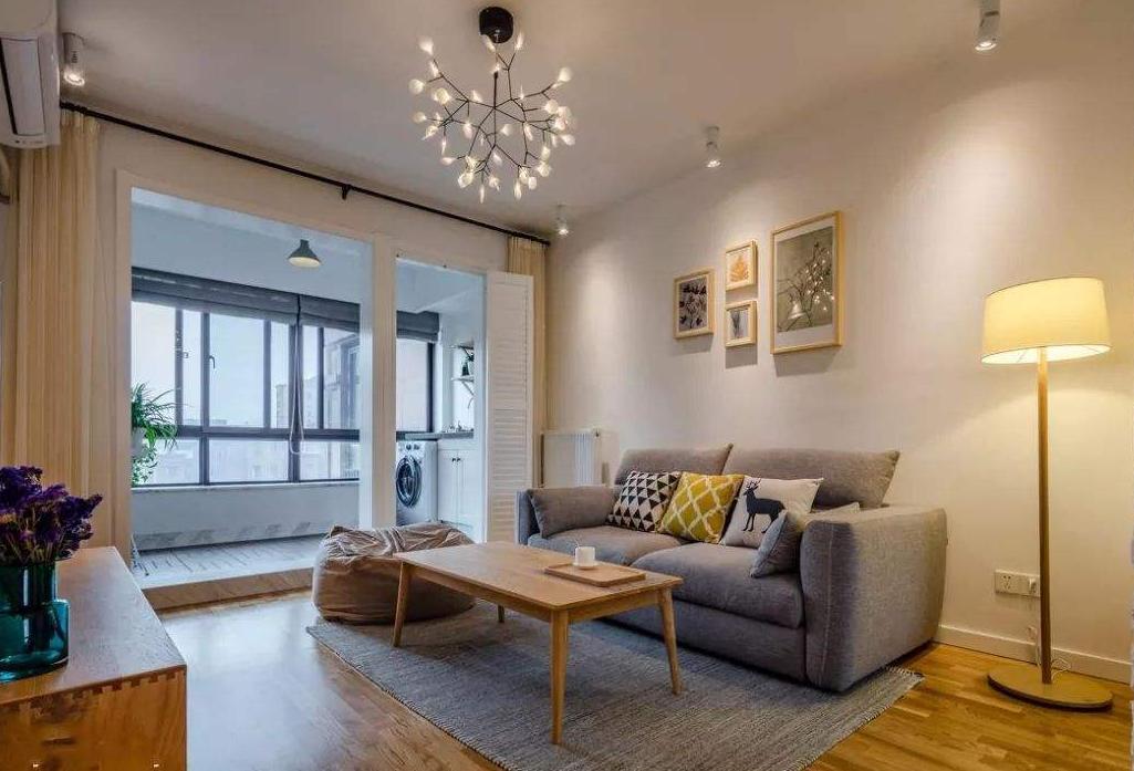 为什么网上的沙发才一两百,为什么真皮沙发才三四千块钱