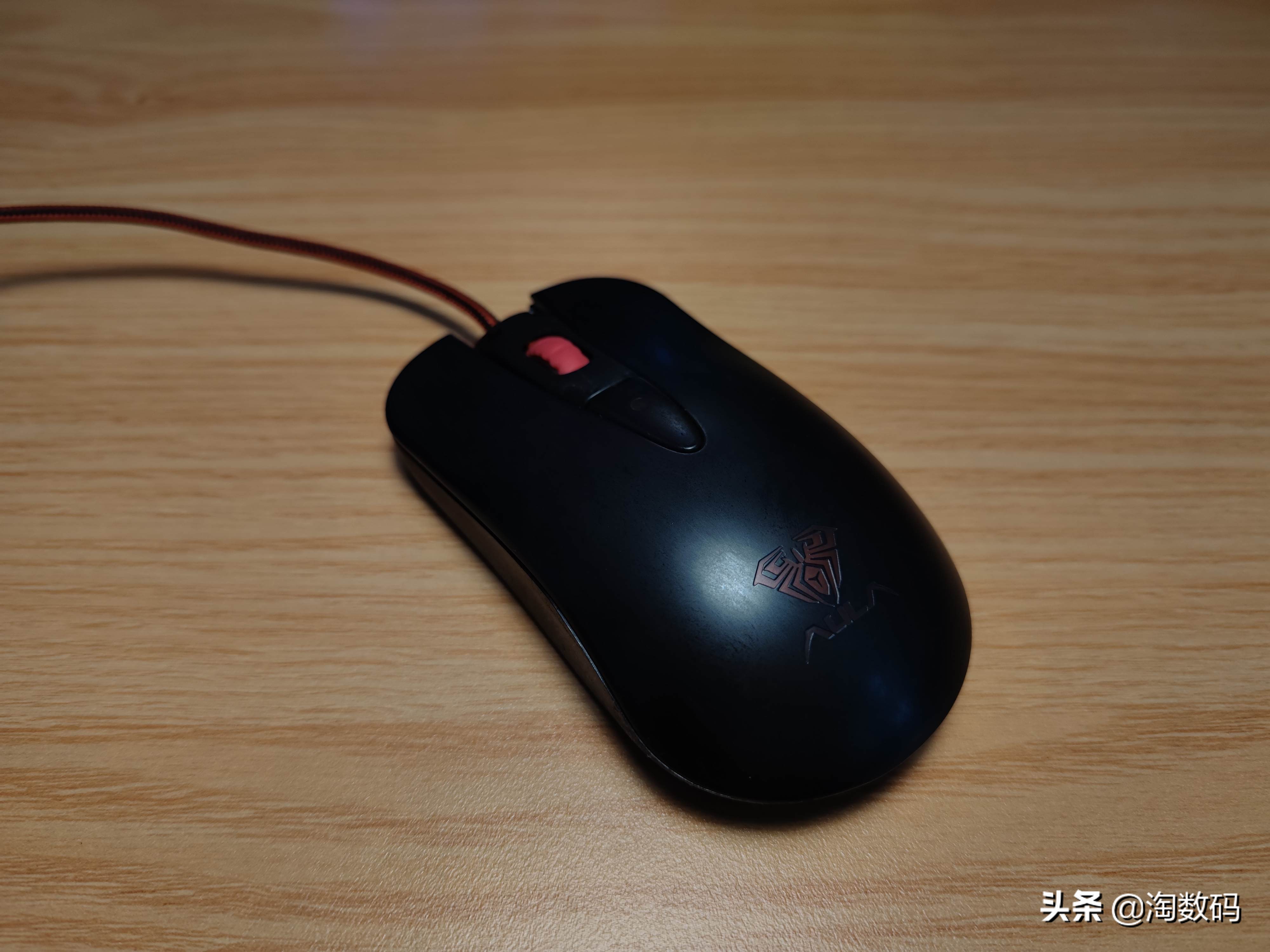 ￥9.9原封库存洋垃圾：AULA暗黑魔羯游戏鼠标开箱+拆解+除胶晒单