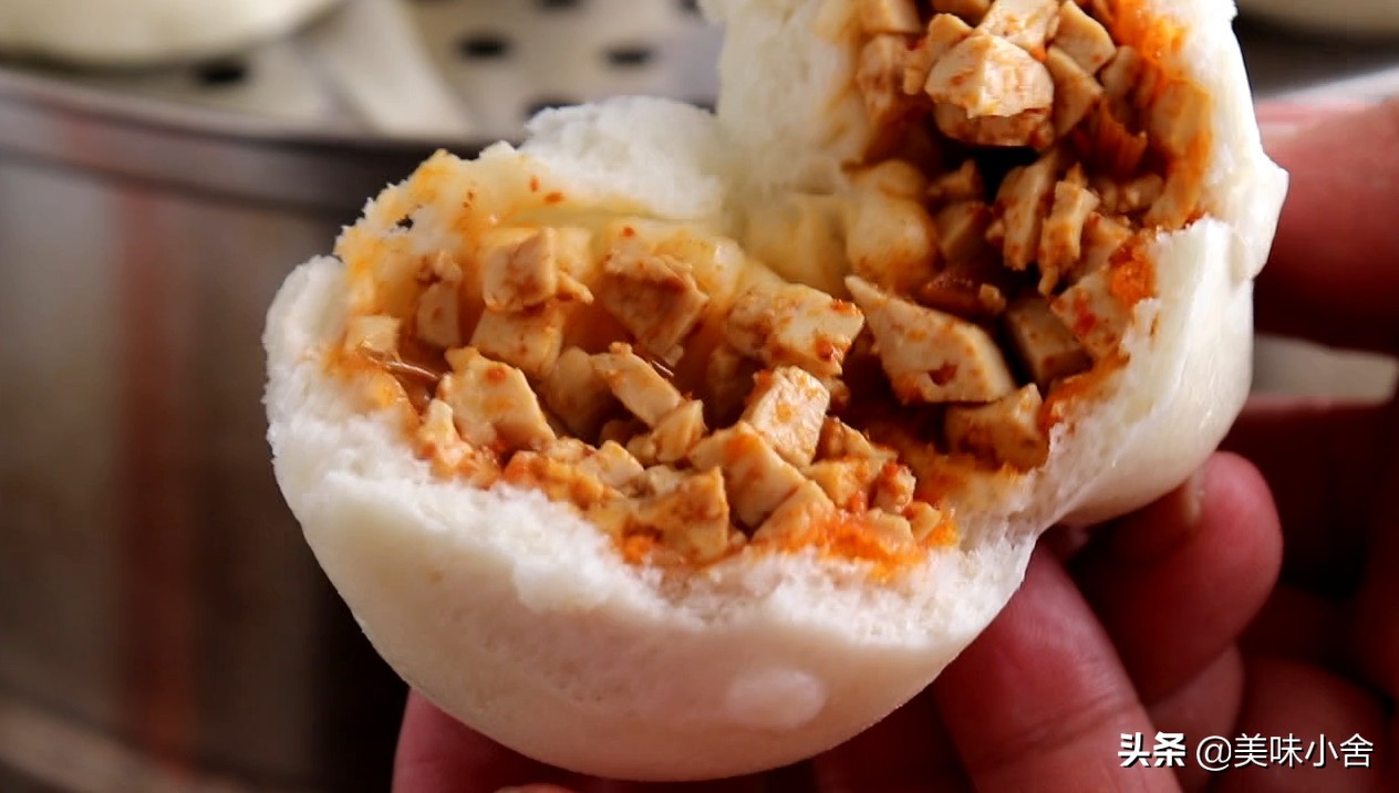 蒸包子不要直接上锅蒸牢记3诀窍,包子蒸的时候很好蒸完突然塌陷