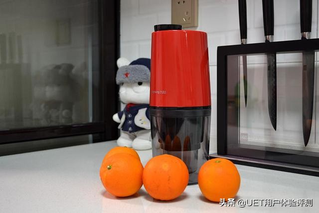 九阳免洗破壁豆浆机榨果汁,九阳原汁机v82和v18a哪个好