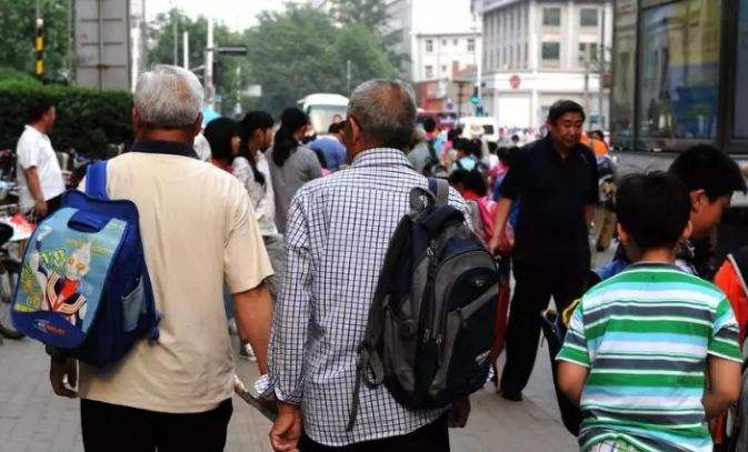 人贩子拐走孩子怎么办,人贩子拐来的孩子会怎么对待