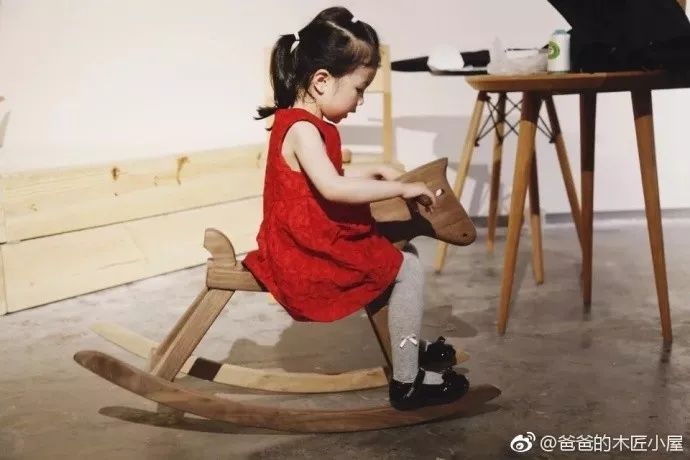 木制工艺品获央视点赞、手制包秒杀爱马仕、螳螂车羡煞万人……