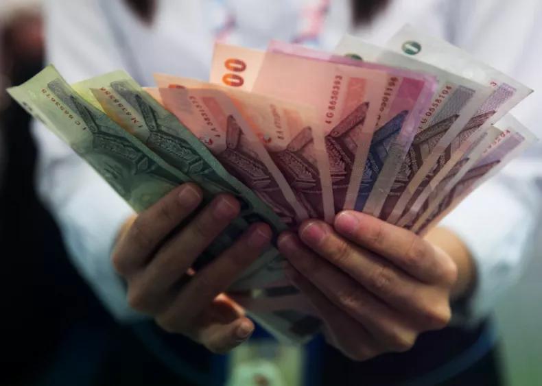 1987年美股大崩盘原因,十年前中国股市印度股市