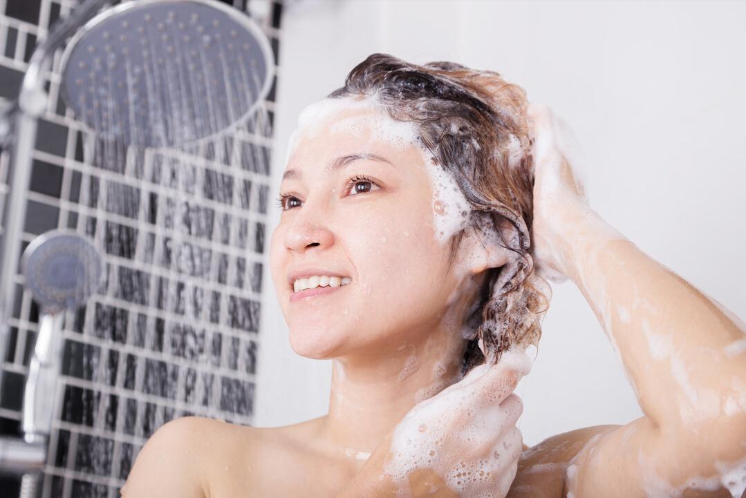 烫发后每天都洗头会不会效果没了,烫发能保持多久男生