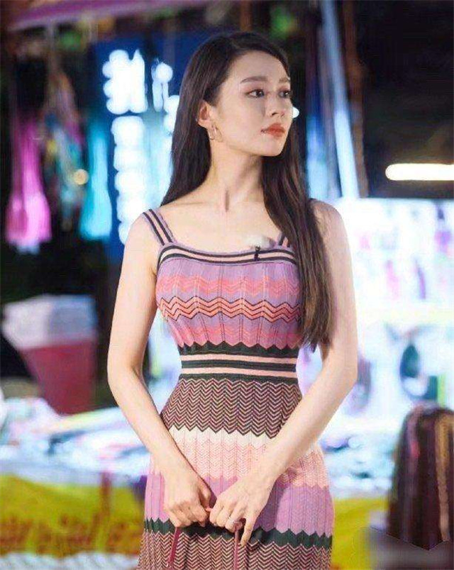 郎朗吉娜毛衣,郎朗吉娜穿针织衫