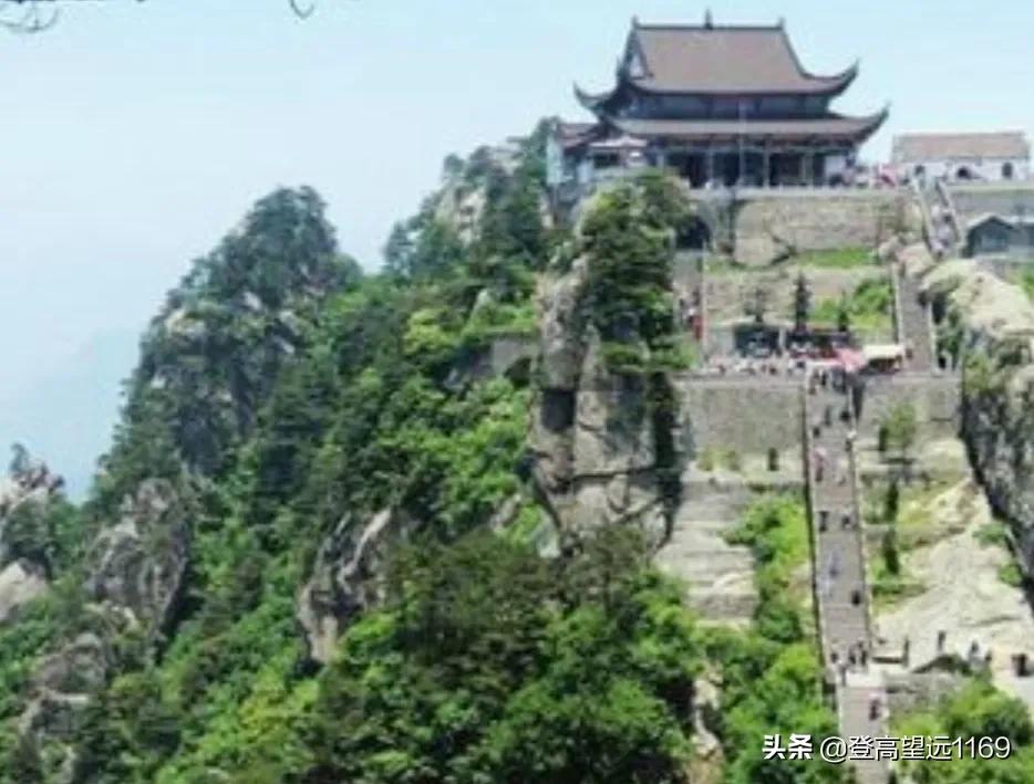 千里追寻歌曲原唱,写九华山的经典文章