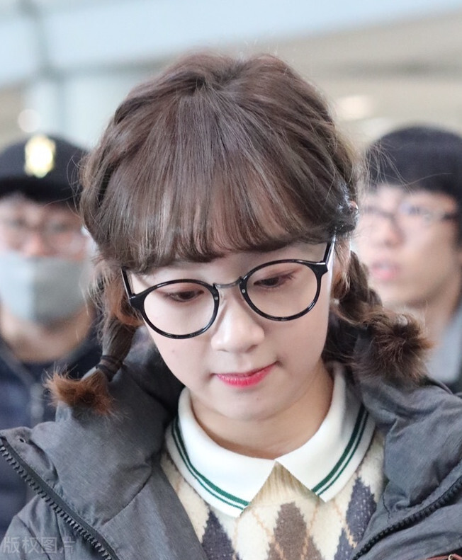 辫子编发教程学生短发,赵丽颖短发编发造型简单教程