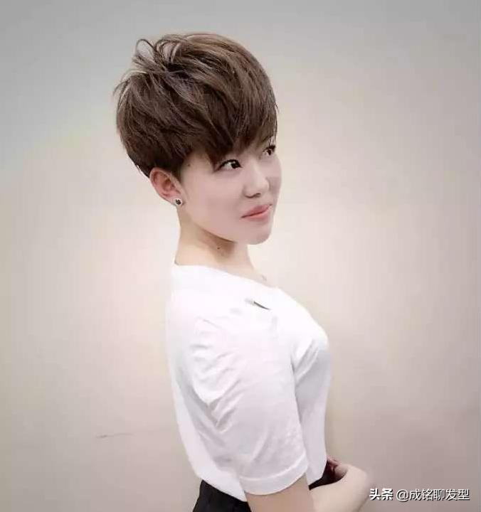 个子高的女生适合什么发型短发,150矮个子短发精致冬装