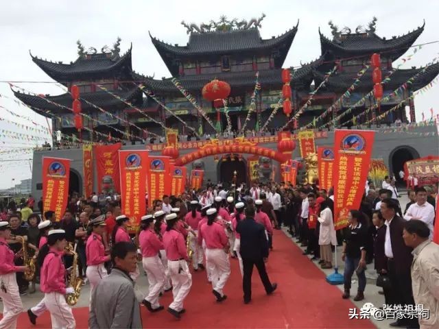 阜南张氏祠堂落成庆典仪式,张氏祠堂唱戏人山人海