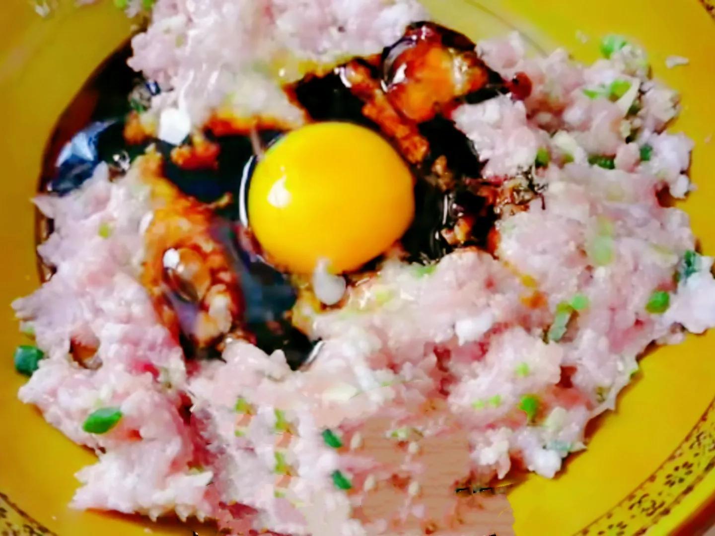 调荠菜饺子馅切记不要加一堆调料,调韭黄馅饺子馅牢记三不放