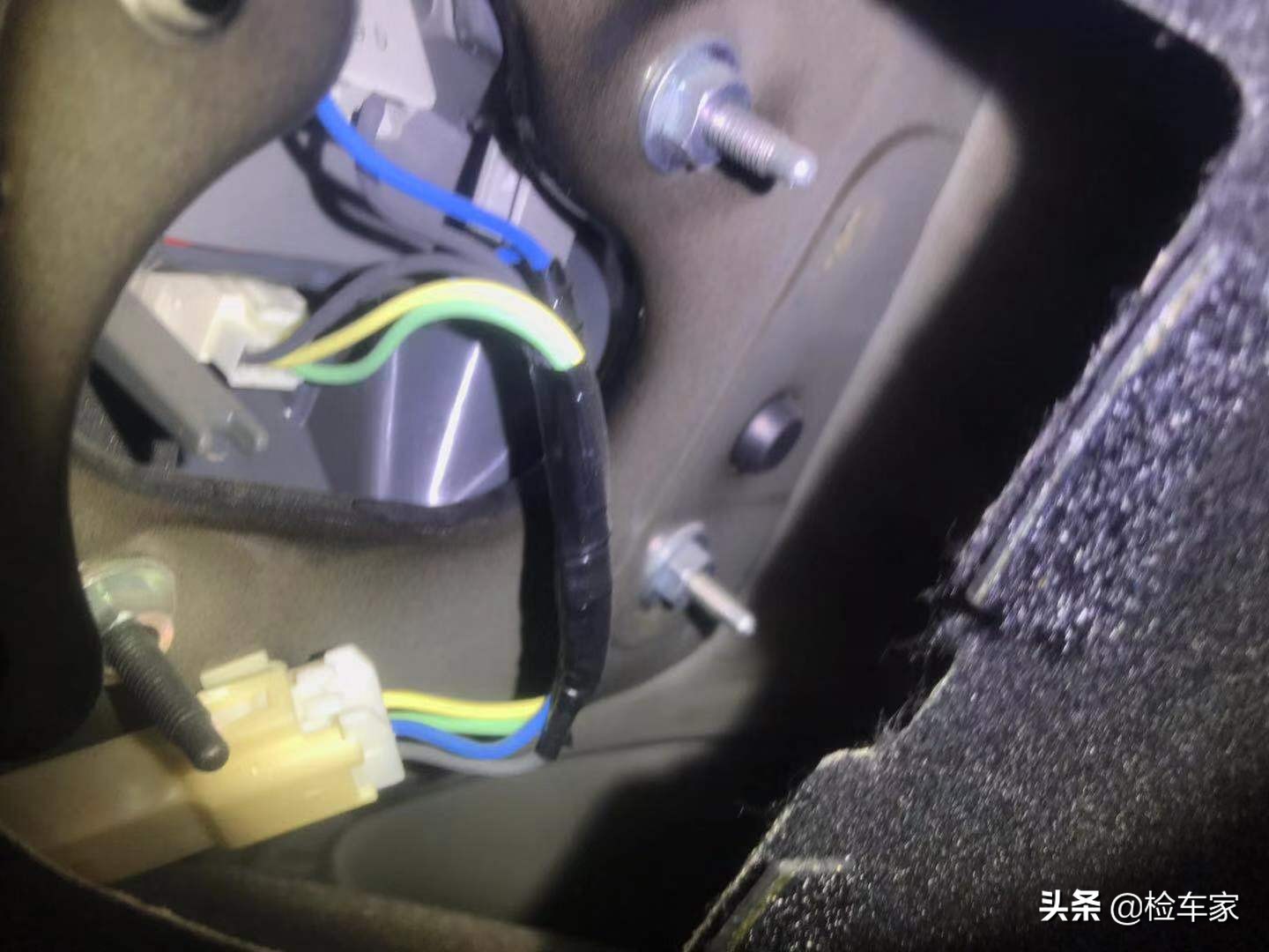 曾经150万的D级行政轿车,十三年后标价21万,网友:招司机吗?