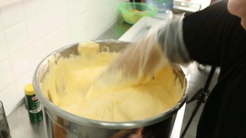 抖臀古早味蛋糕的做法配料,抖臀古早味蛋糕的做法