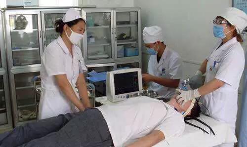 抑郁症：什么人需要电休克治疗？电休克治疗真的管用吗？