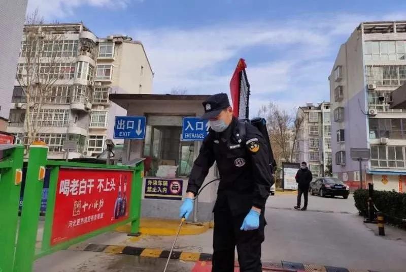 巡特警支队学雷锋工作总结,特警开展学雷锋活动简报