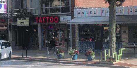 太节俭了！联盟第一人兼职送外卖，脚下拌蒜差点让自己提前下班