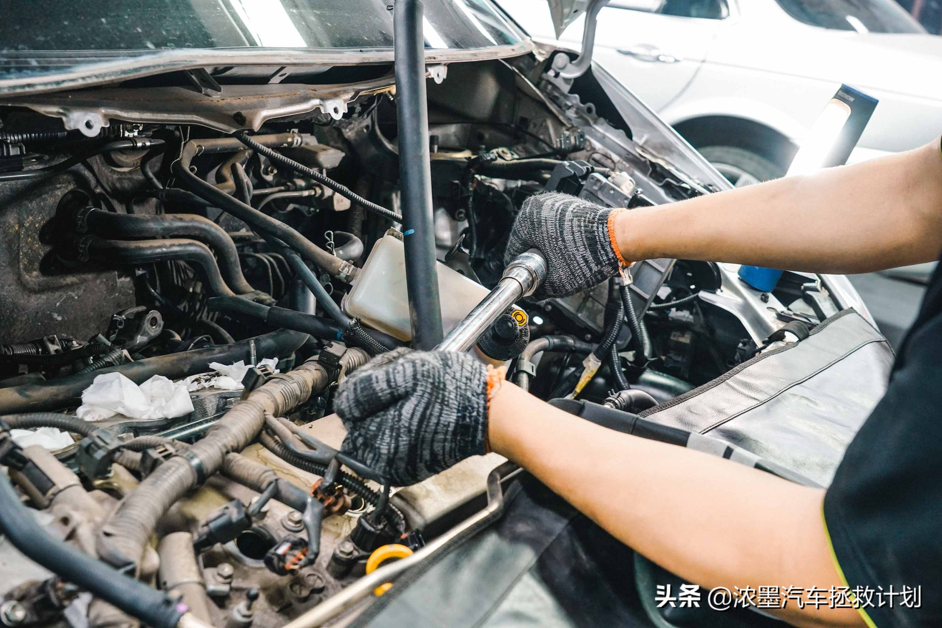 翻新整备修复丰田第一代普瑞维亚,一代情怀丰田普瑞维亚