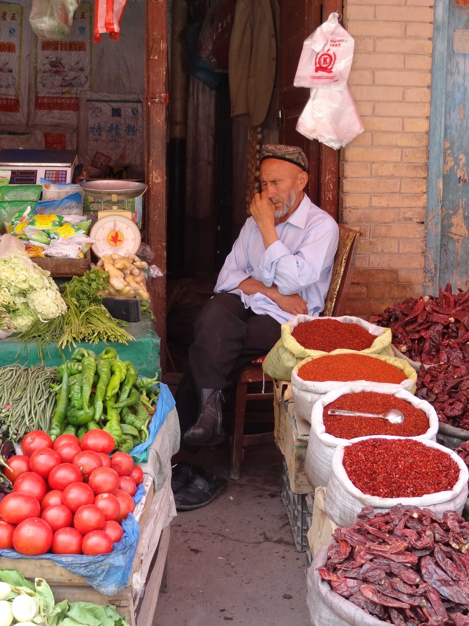 *疆新**南部边境城市喀什，剪影当地人的安逸生活