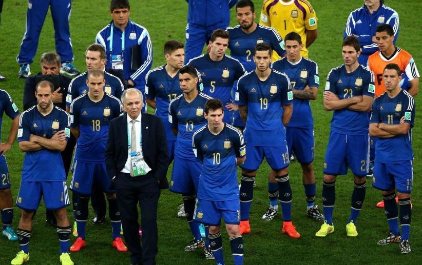 10年世界杯阿根廷被淘汰,阿根廷时隔8年再次闯入决赛