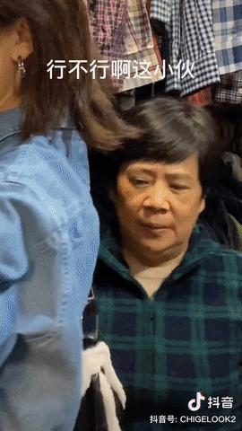 菜市场衣服怎么火了,菜市场衣服便宜吗