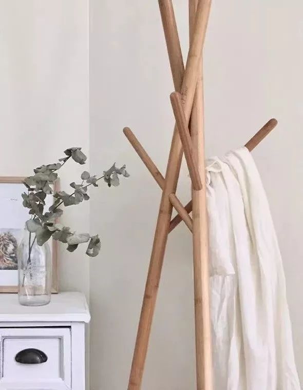 碰瓷娇兰、重金属超标，这家披日本皮的10元店你一定买过