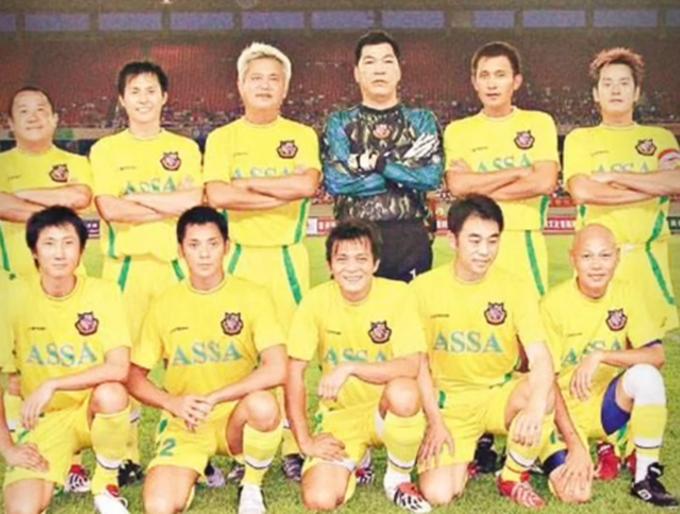 成奎安病逝12年！黄一山发文悼念，爆料“大傻哥”三兄弟同年去世