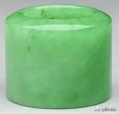 清代翡翠四件套,清代翡翠佛珠