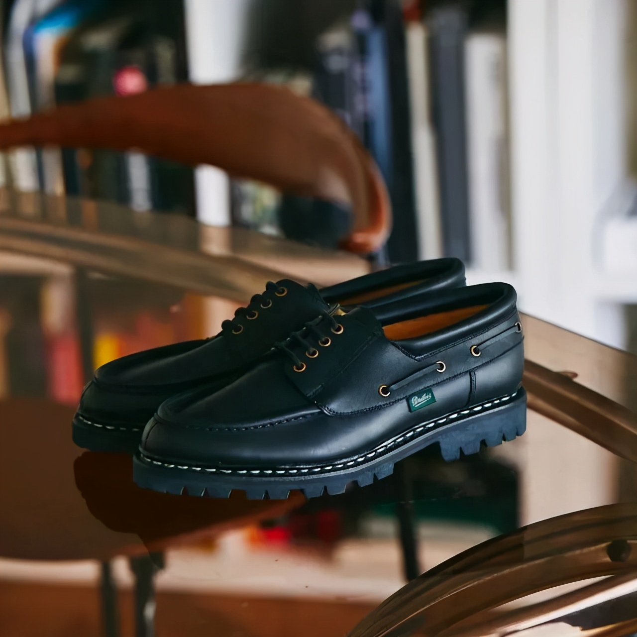 30+还在天天穿球鞋？在姑娘心里你只能是个「弟弟」｜基本款