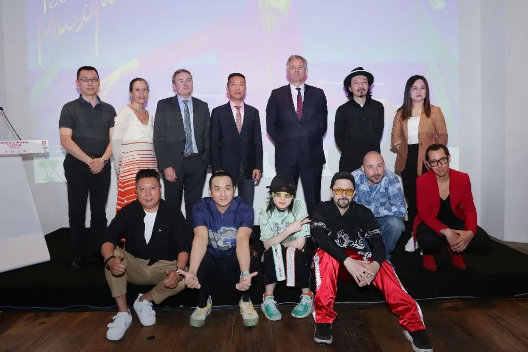 黄觉夜半歌声,黄觉粤语歌曲