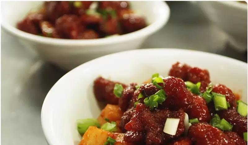 吃在“远航大酒楼”，绵阳学生的最高伙食标准