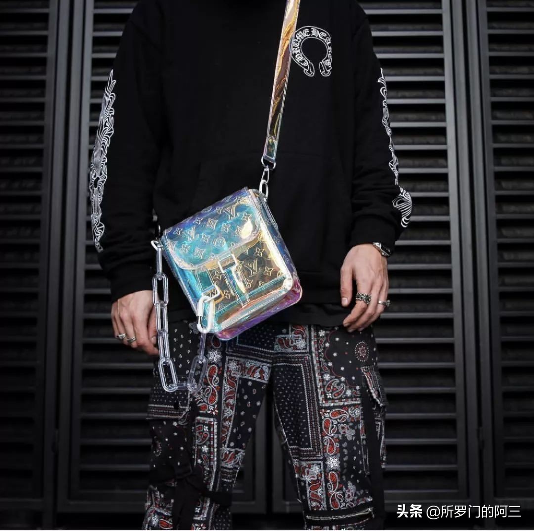 还在小心呵护奢侈品吗人家已经开始拆奢侈品了