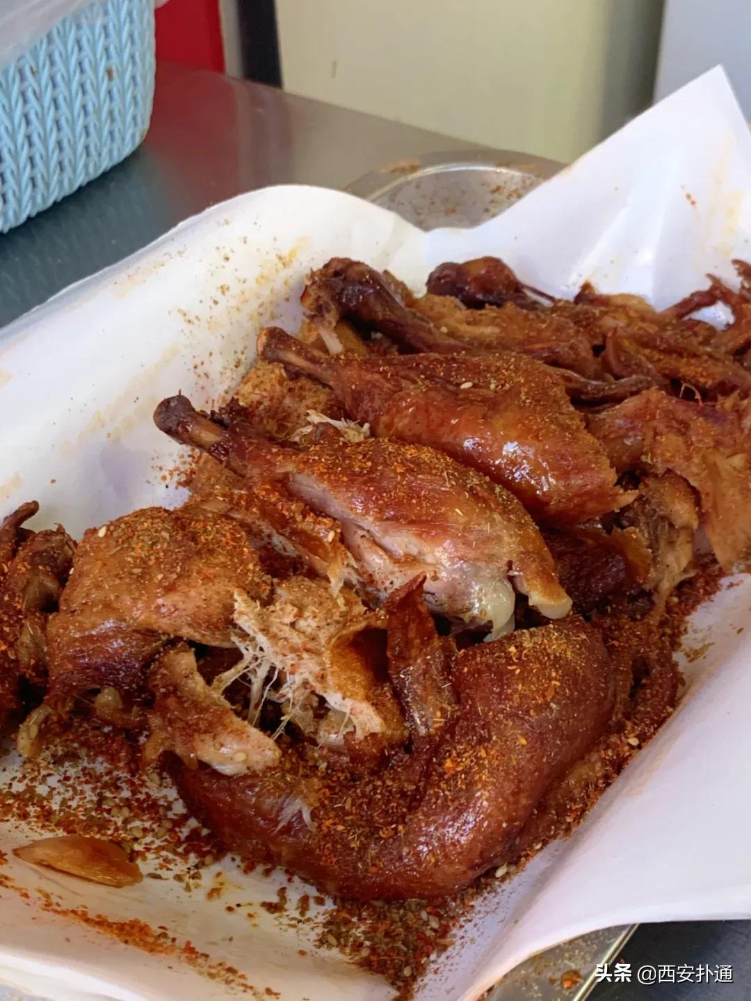 先卤后炸的火锅鸡,先卤后炸全鸡图片