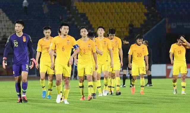 别总念叨“虽败犹荣”能否学学日本媒体用纪录片解构为何被绝杀