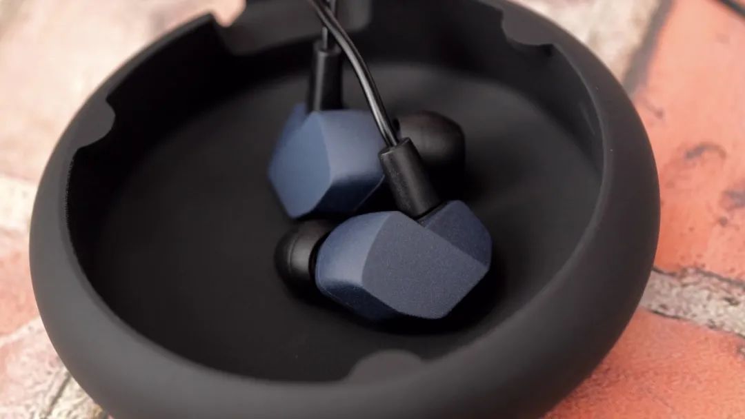 黄药师的女儿们——FinalAudioVR3000评测