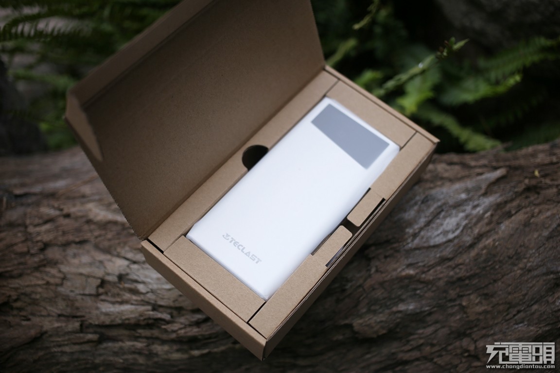 30000毫安大容量移动电源,30000毫安大电池手机