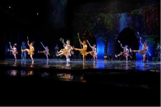 许舍山人,巴厘岛的乌布皇宫值得一去吗