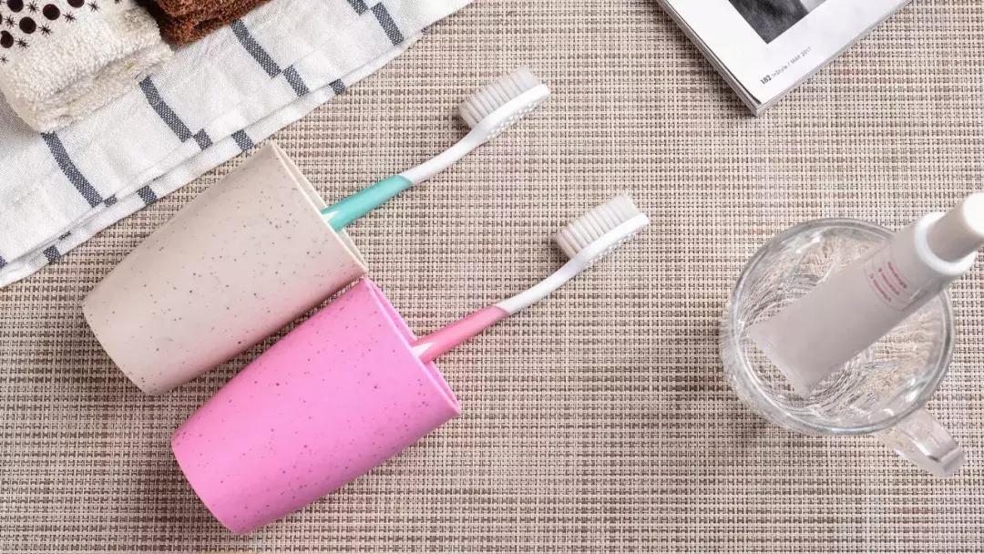 超声波洁牙能牙白吗,牙白洁牙