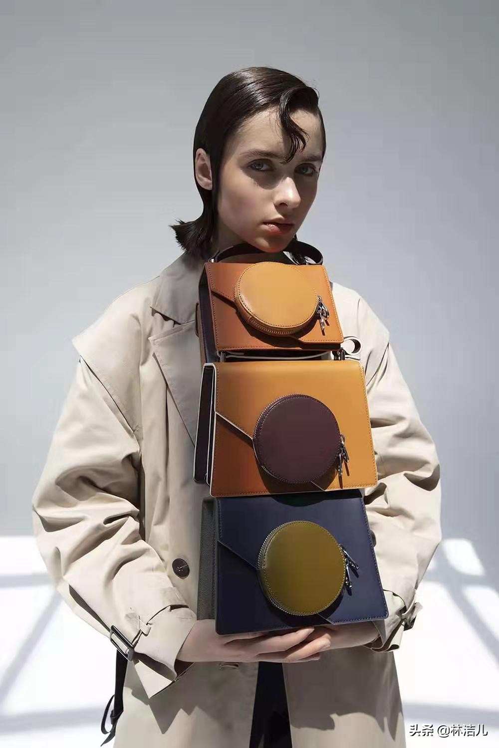 今年春夏必买的4款包包,包包推荐小众高级感红色