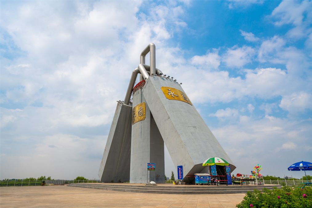 她是滔滔千里黄河的宠儿,阴山之下、河套之上的掌上明珠