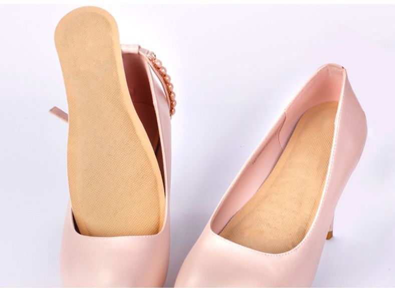 周冬雨王珞丹街拍,王珞丹秋冬穿搭