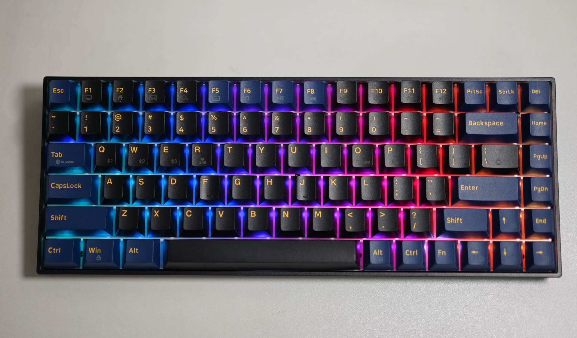 键盘入门到旗舰,新贵gm840pro开箱